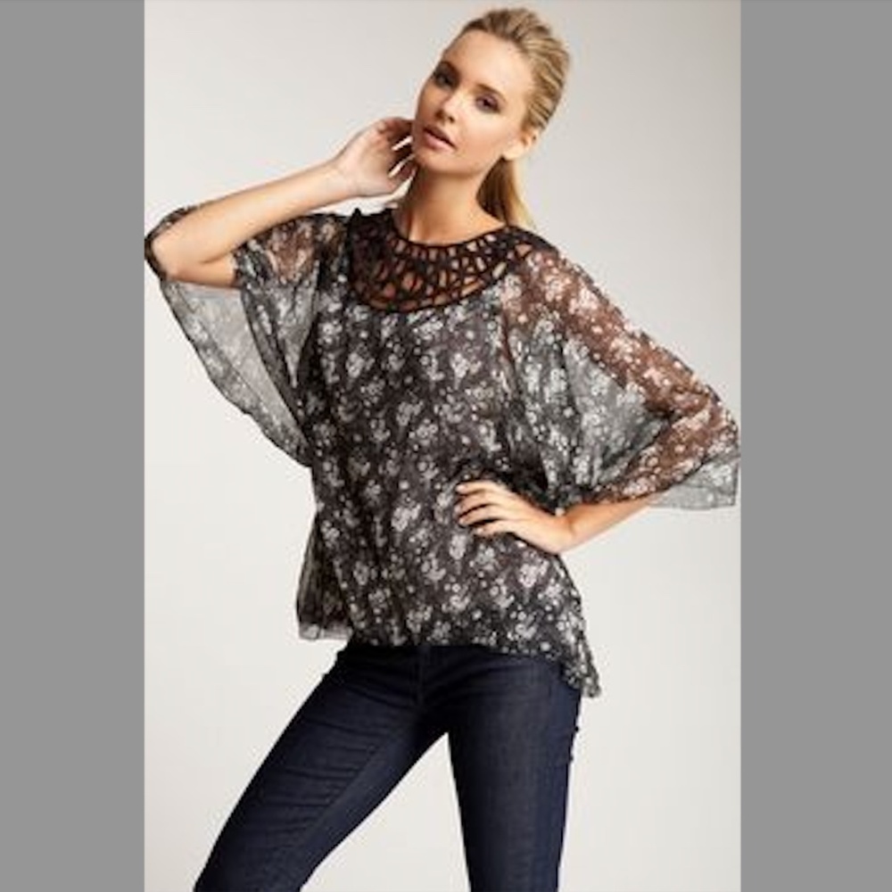 Robbi & Nikki Bouquet Print Pullover S